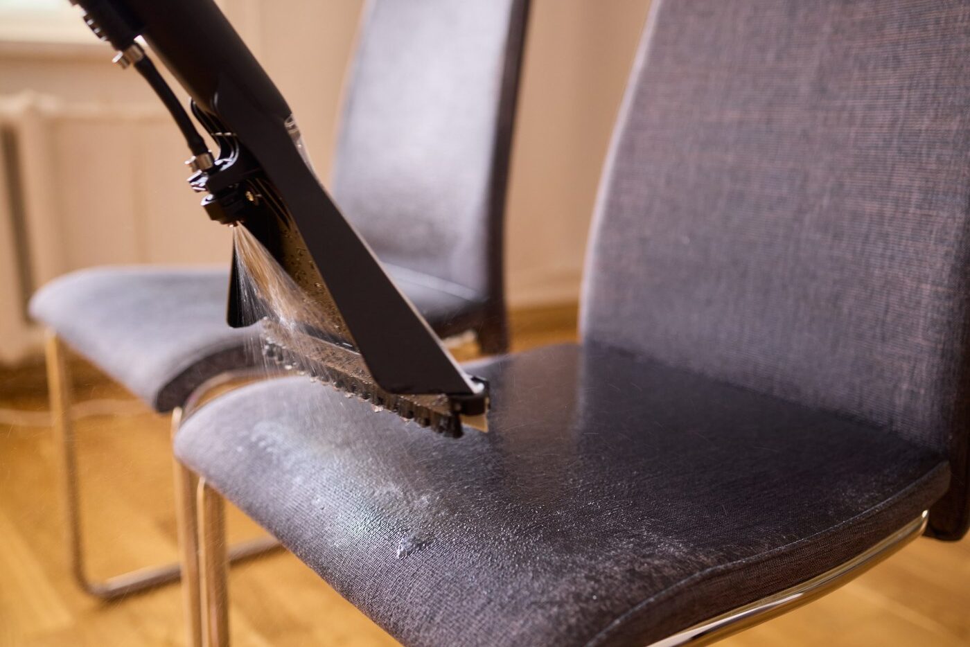 profesjonalne pranie foteli i krzeseł tapicerowanych